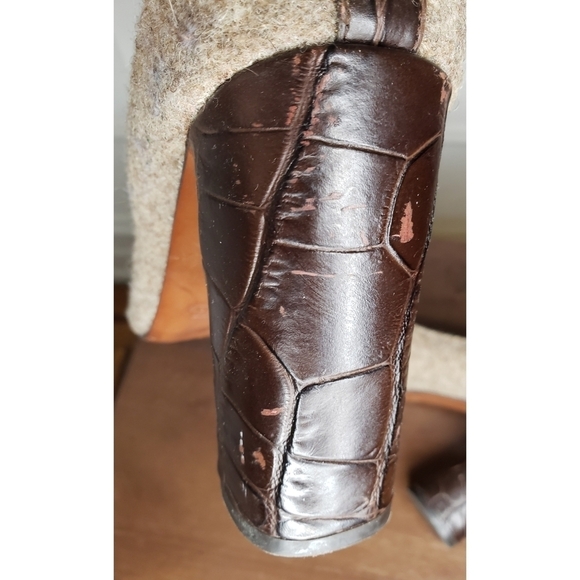 Coach Ophelia Lux Felt Taupe High Heel Pumps - Picture 10 of 13